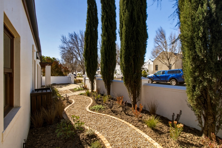 5 Bedroom Property for Sale in Croydon Vineyard Estate Western Cape